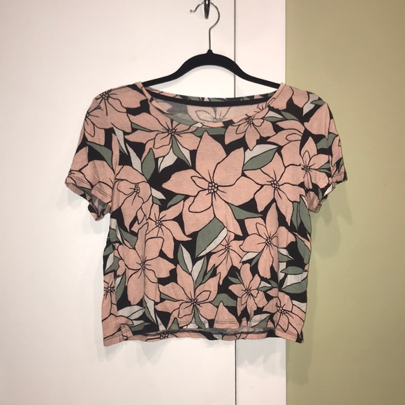 Aeropostale floral T-shirt - Picture 1 of 1